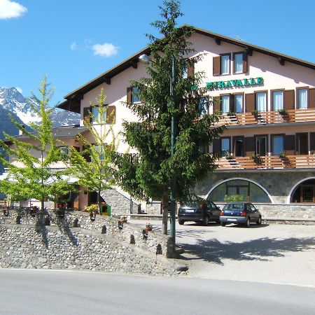 Hotel Ristorante Miravalle Teglio Kültér fotó