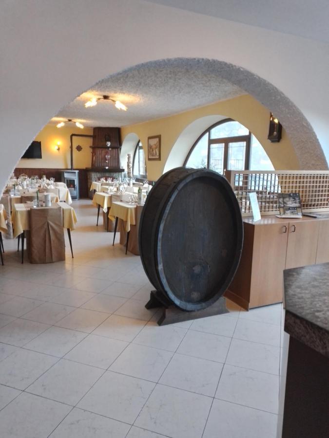 Hotel Ristorante Miravalle Teglio Kültér fotó
