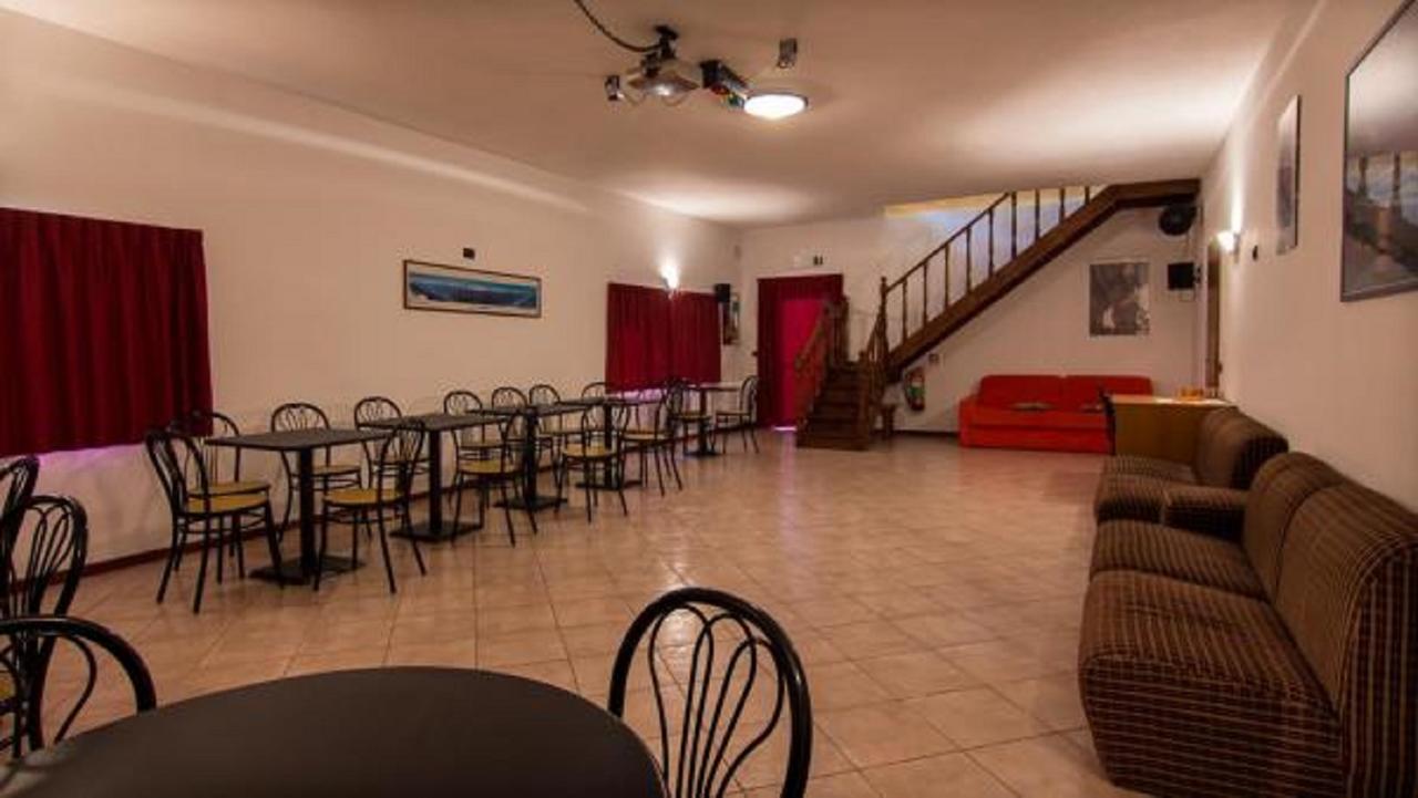 Hotel Ristorante Miravalle Teglio Kültér fotó