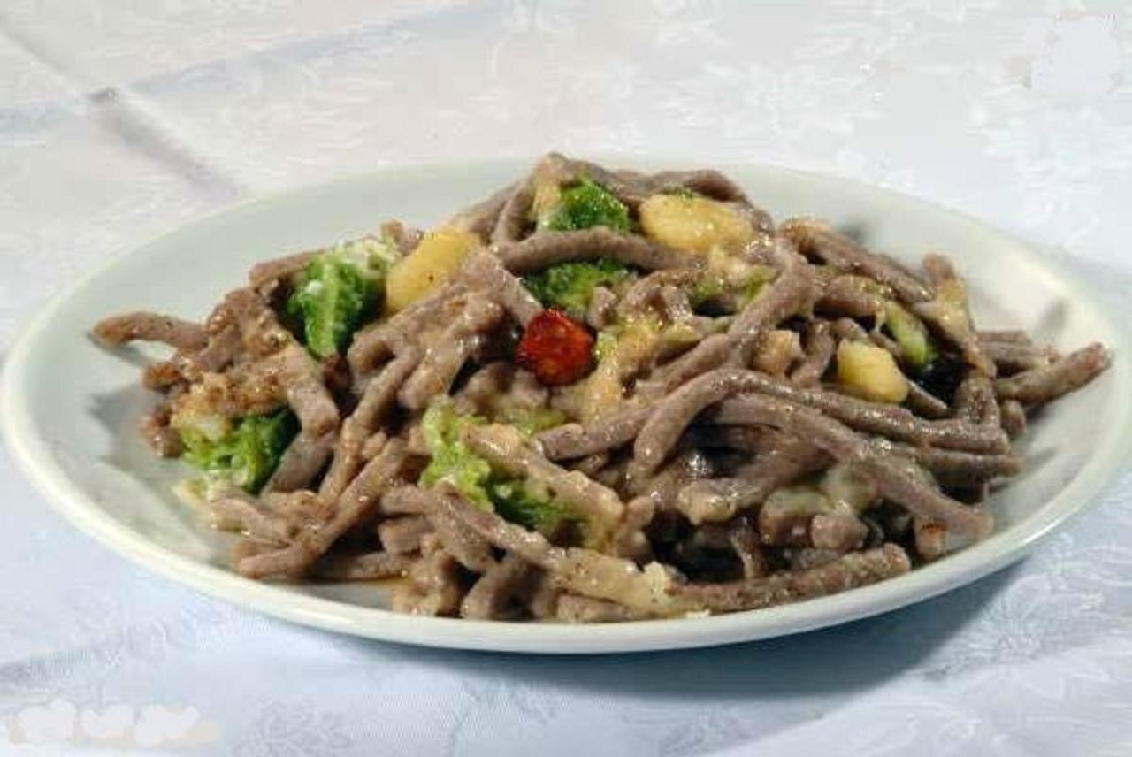 Hotel Ristorante Miravalle Teglio Kültér fotó