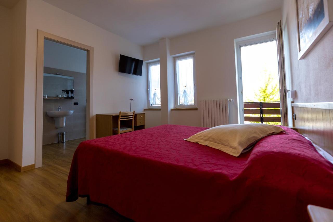 Hotel Ristorante Miravalle Teglio Kültér fotó